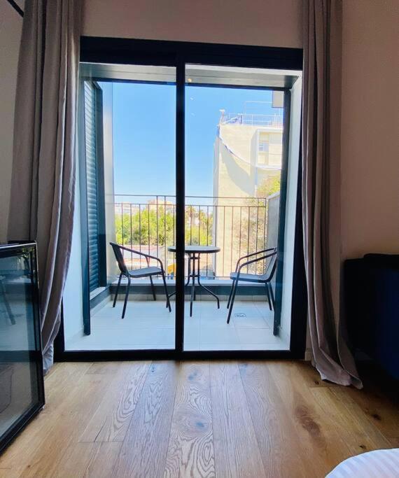 The Yermiyahu And Luxury Apartment *