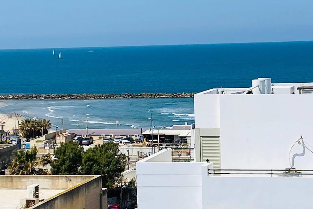 The Yermiyahu And Luxury Apartment *